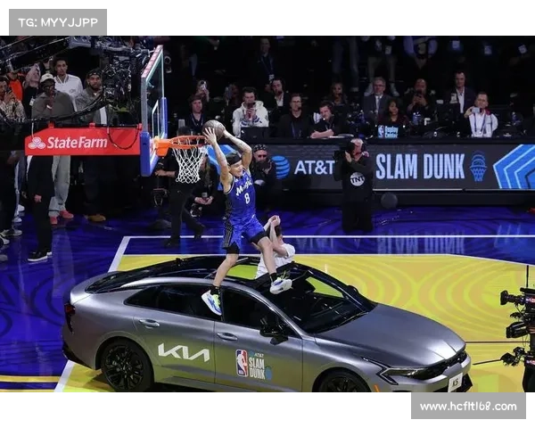NBA5大蓄意伤人镜头:慈世平肘击哈登,布泽庆祝误抡裁判下体 NBA5大蓄意伤人镜头:慈世平肘击哈登,布泽庆祝误抡裁判下体